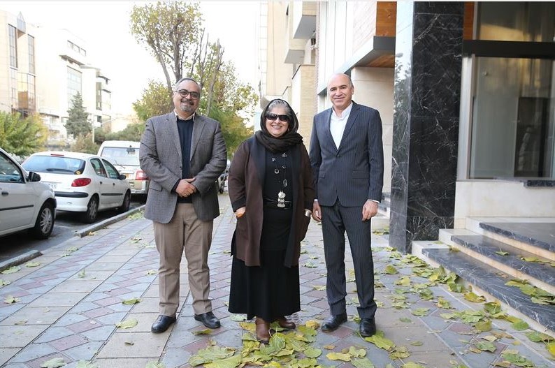 پيكر نحيف فرهنگ و هنر را زير تيغ ماليات نبريم